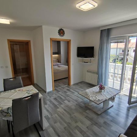 Apartments Toni Пореч Екстер'єр фото