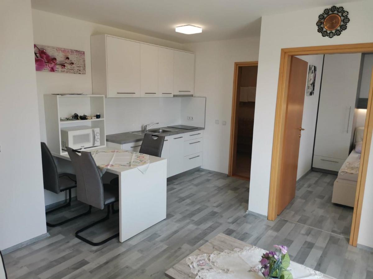 Apartments Toni Пореч Екстер'єр фото