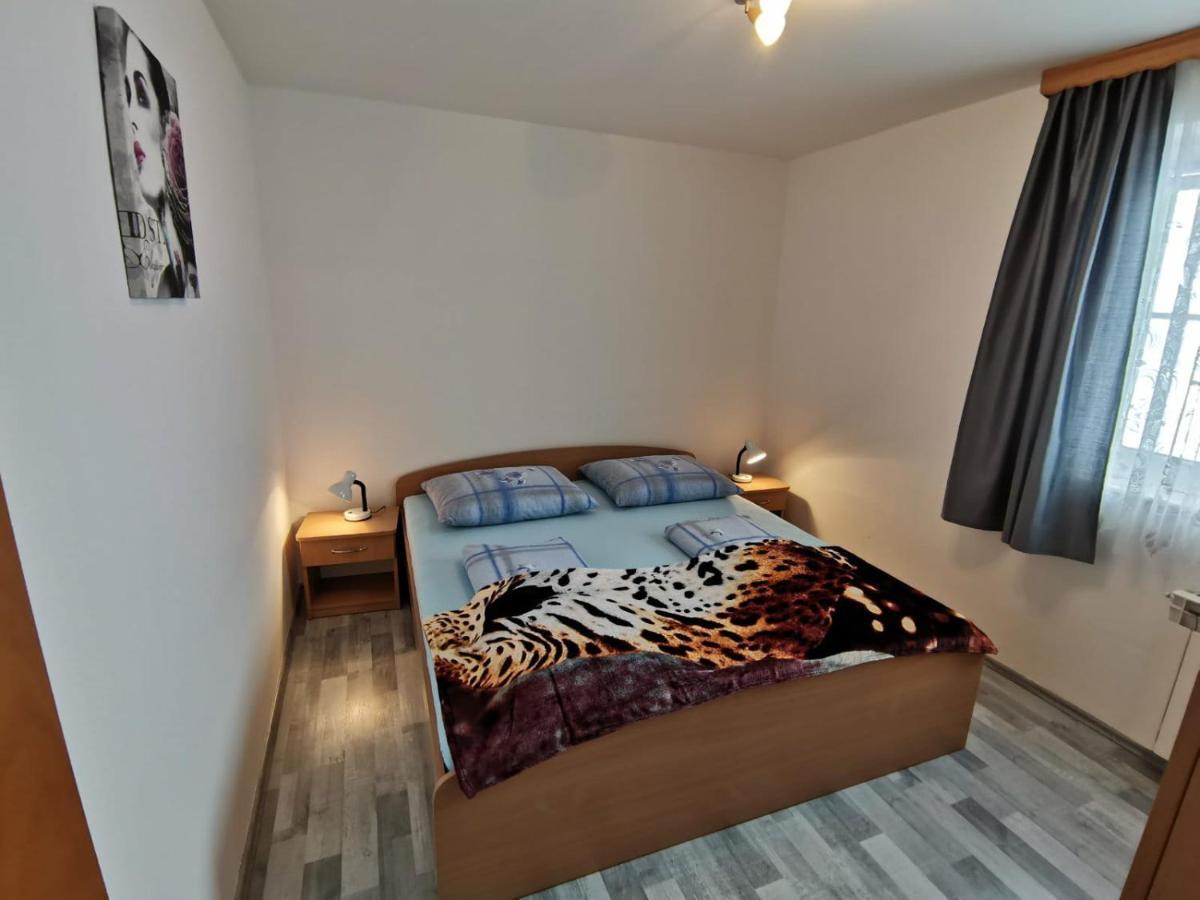 Apartments Toni Пореч Екстер'єр фото