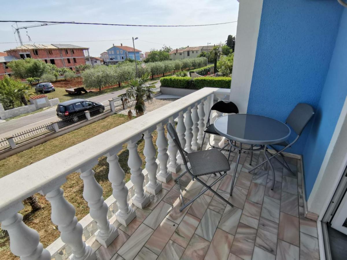 Apartments Toni Пореч Екстер'єр фото