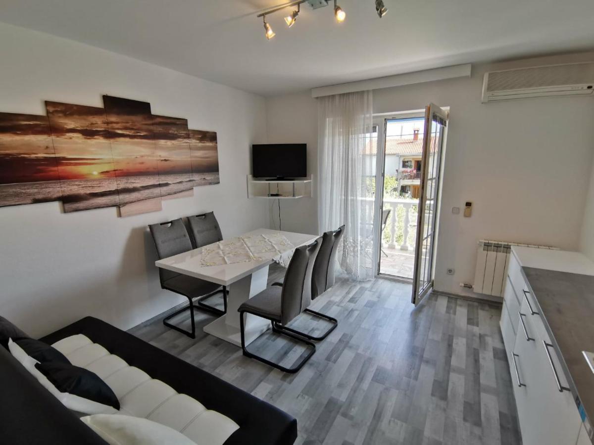 Apartments Toni Пореч Екстер'єр фото